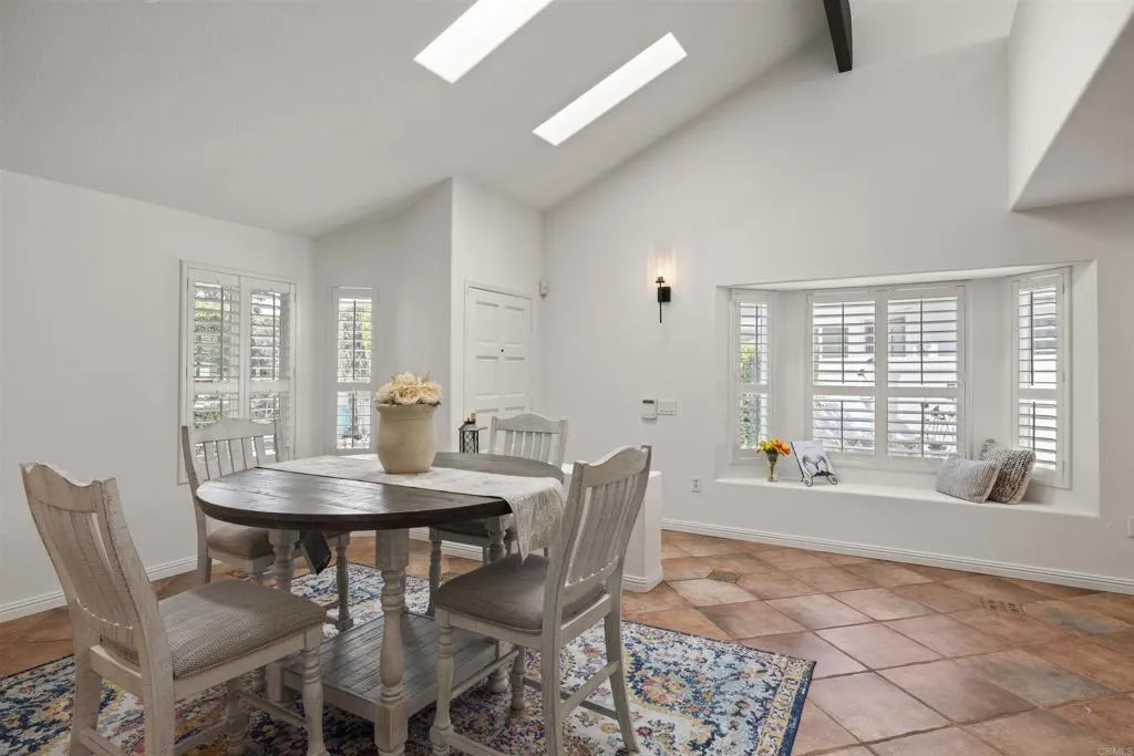 https://cdn.realtyfeed.com/cdn/127/306780716/2b2f597254562192cfadc05db578915a.webp