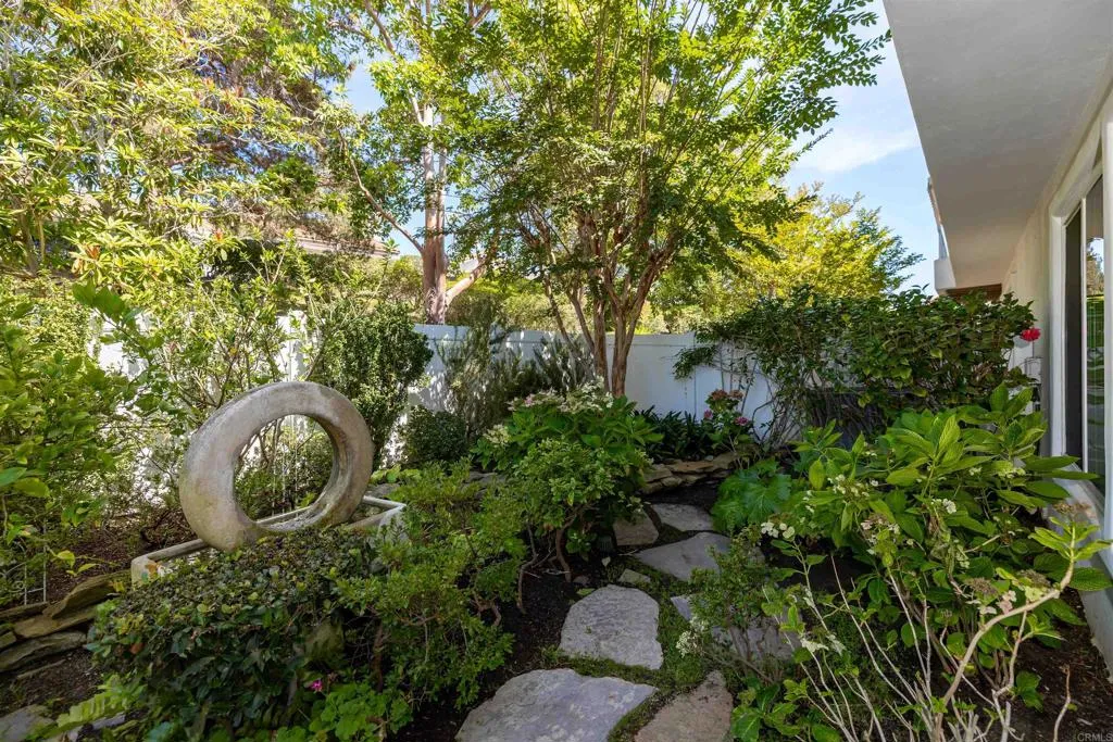 https://cdn.realtyfeed.com/cdn/127/306780716/37b7db7aee4e996e5645834f627112e8.webp