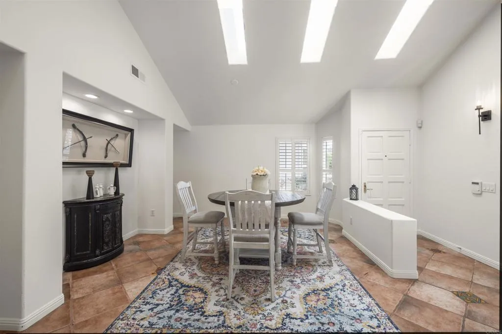 https://cdn.realtyfeed.com/cdn/127/306780716/3cf43982b5d3588b447b131a5e28748d.webp