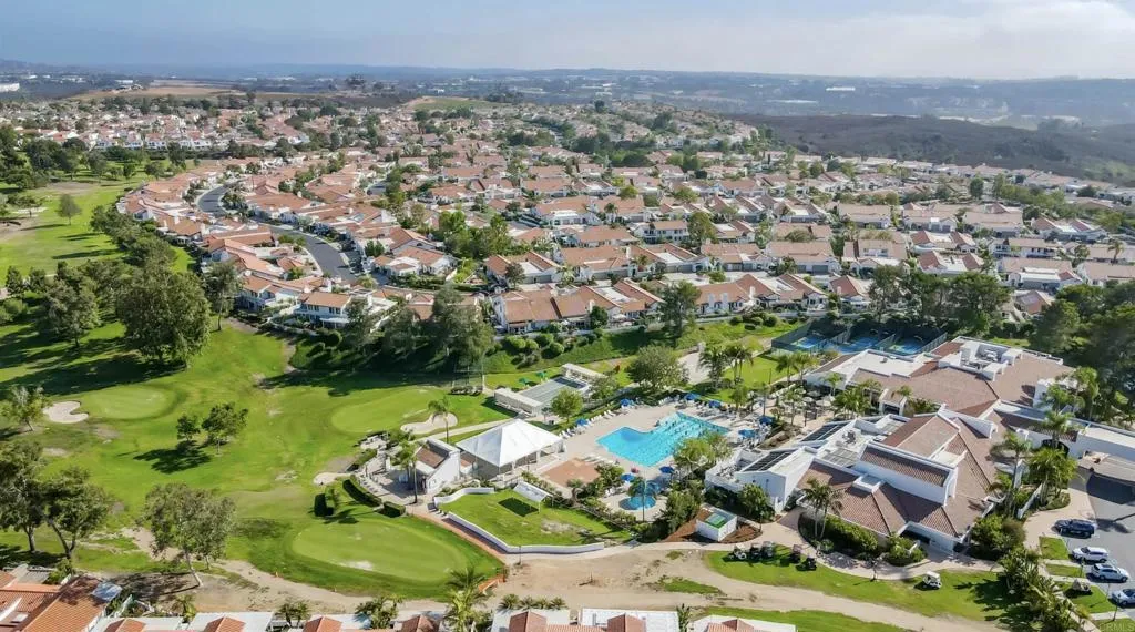 https://cdn.realtyfeed.com/cdn/127/306780716/4c76dbd1d48d8bfbc916bc6244d1694c.webp