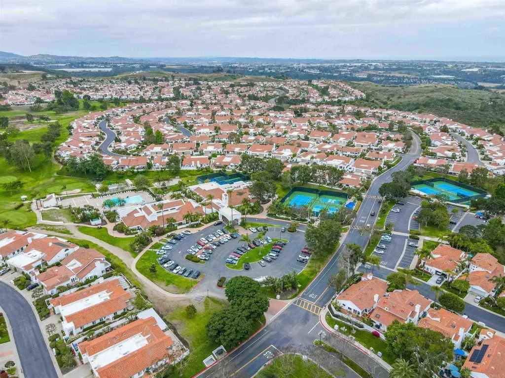 https://cdn.realtyfeed.com/cdn/127/306780716/8dd290c13e68ff8f7af4ce87413c6399.webp
