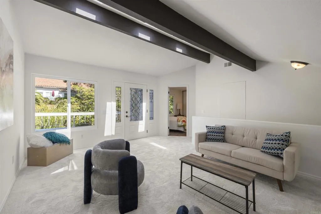 https://cdn.realtyfeed.com/cdn/127/306780716/fc1d97f842a04f927907a54efbb7dce8.webp