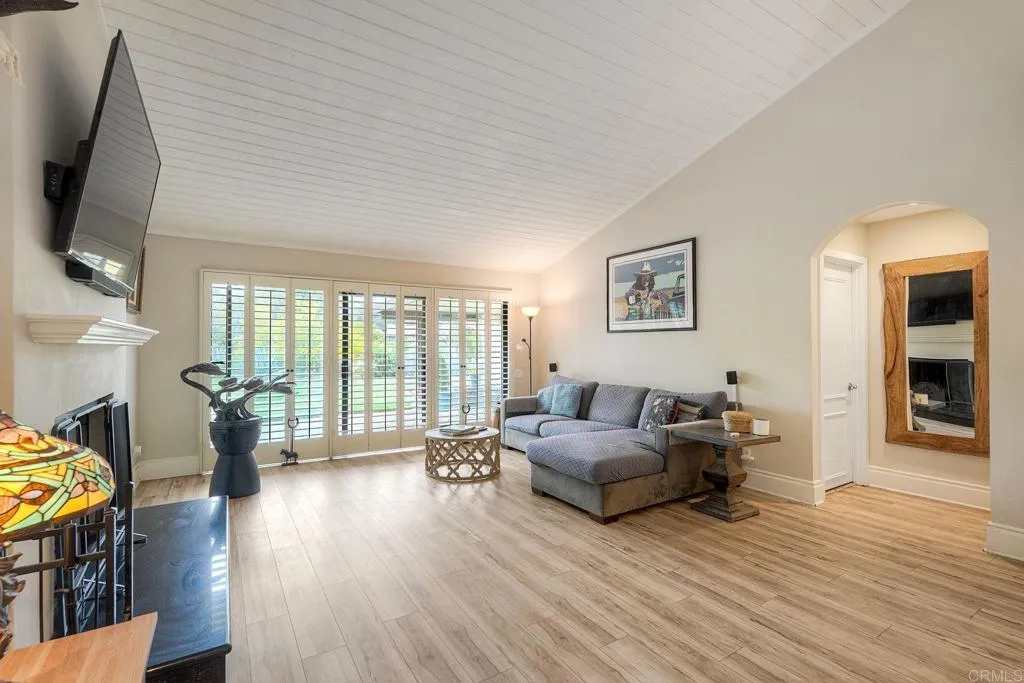 https://cdn.realtyfeed.com/cdn/127/306780718/3682c642c734185d6ecd5cab69d3a4fc.webp