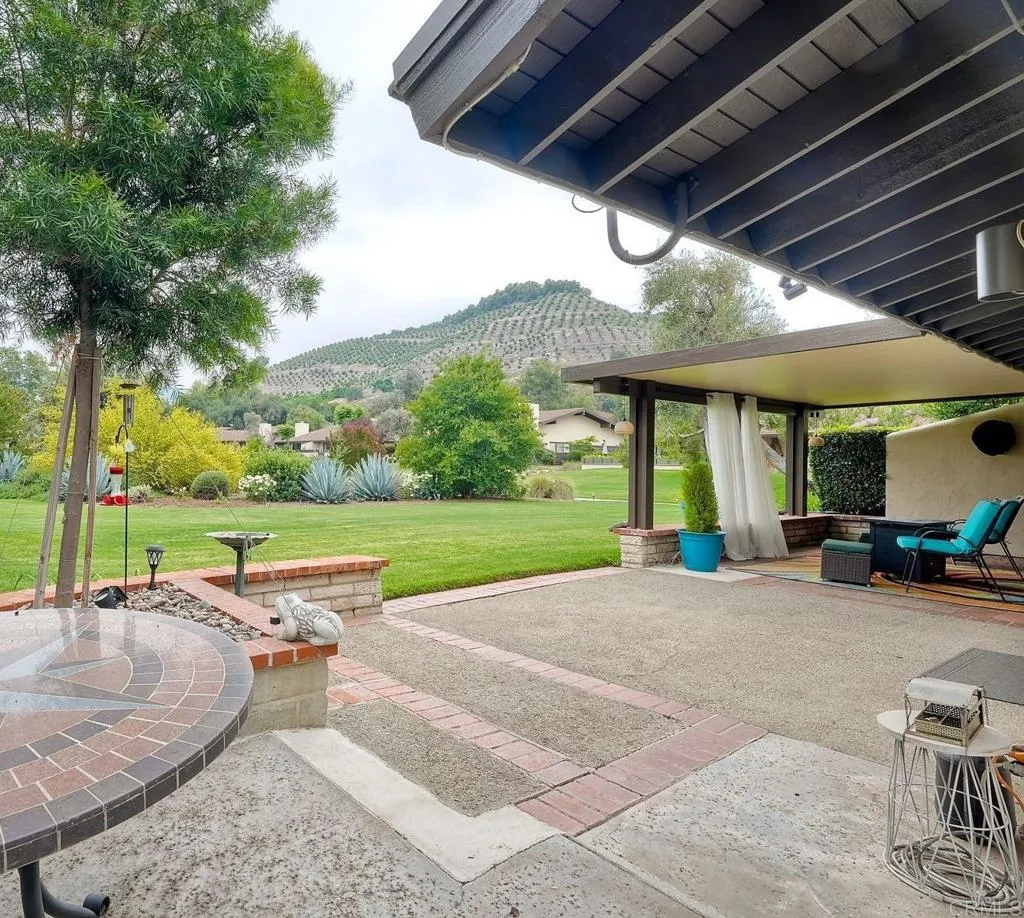 https://cdn.realtyfeed.com/cdn/127/306780718/8507fd8e45614d2343d019e0bab13871.webp