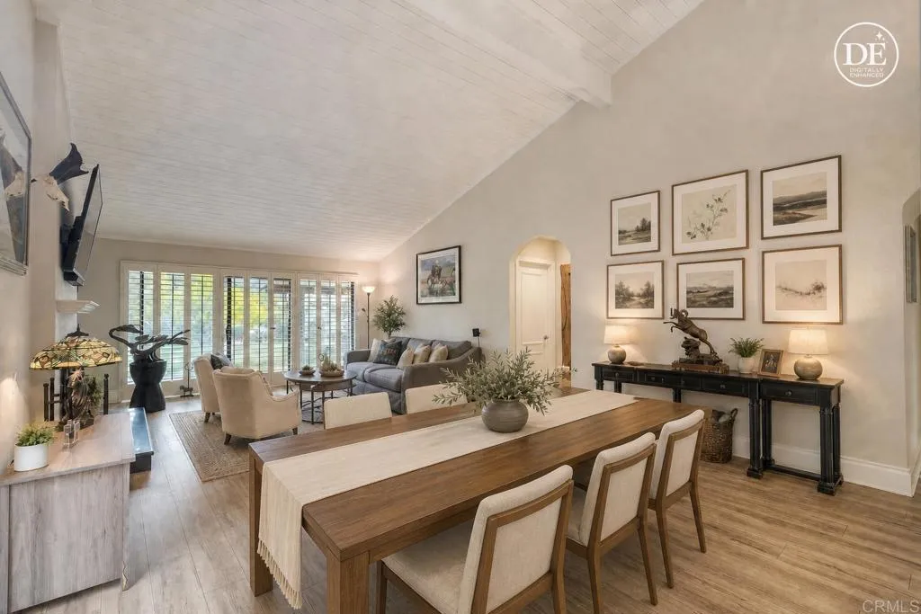 https://cdn.realtyfeed.com/cdn/127/306780718/8ea4c46f1ace88fe98dbce79f43cbd51.webp