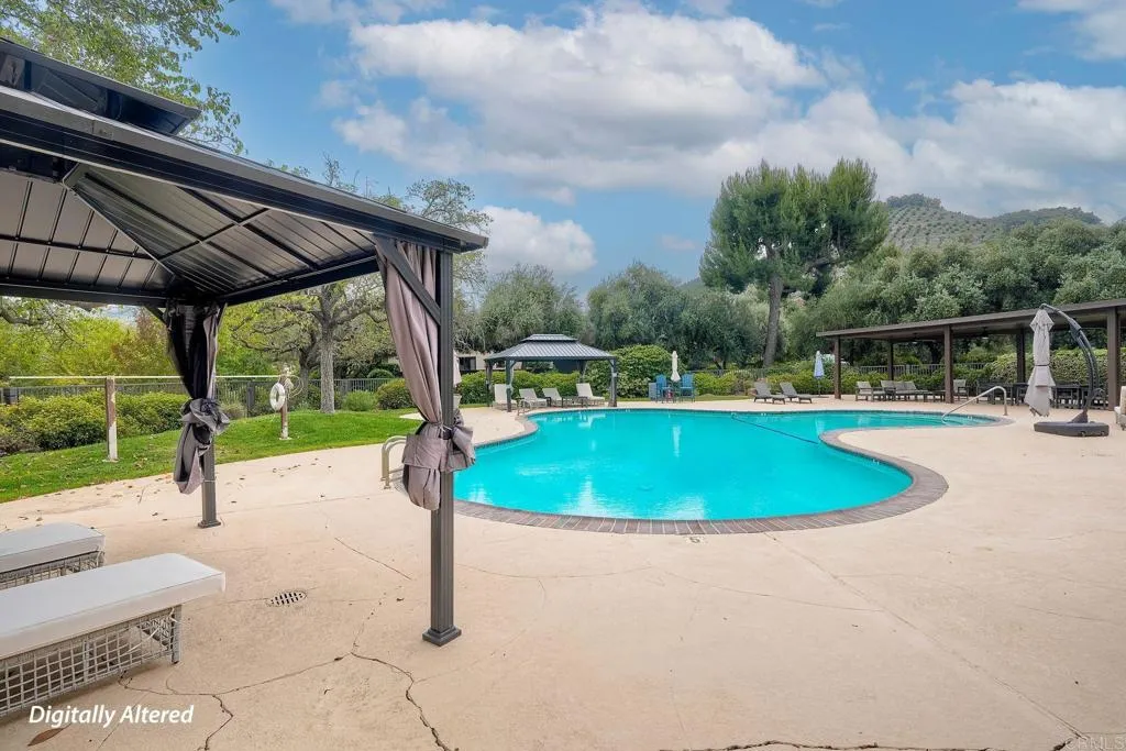 https://cdn.realtyfeed.com/cdn/127/306780718/dfd9ca4dbf95906cf58686ce4df8e2dc.webp