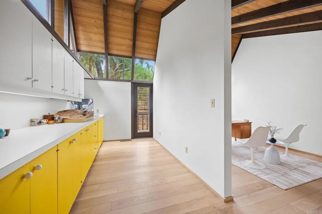 https://cdn.realtyfeed.com/cdn/127/306780743/69638b23df910a2431d63171b05a5abb.webp