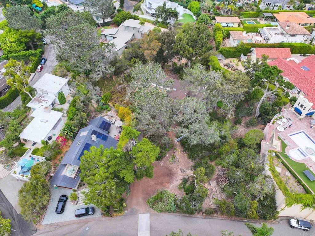 https://cdn.realtyfeed.com/cdn/127/306780743/8331ffed0f621a67da9ad758b63d498f.webp