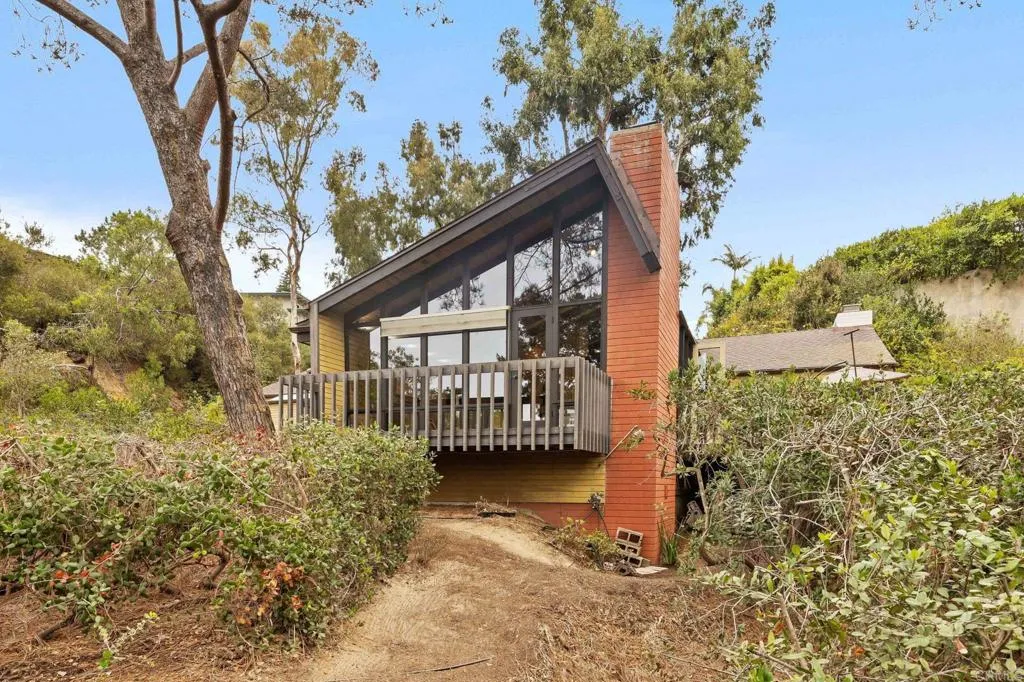 https://cdn.realtyfeed.com/cdn/127/306780743/a9cdee9acd2e8863441d24a38709f9b6.webp