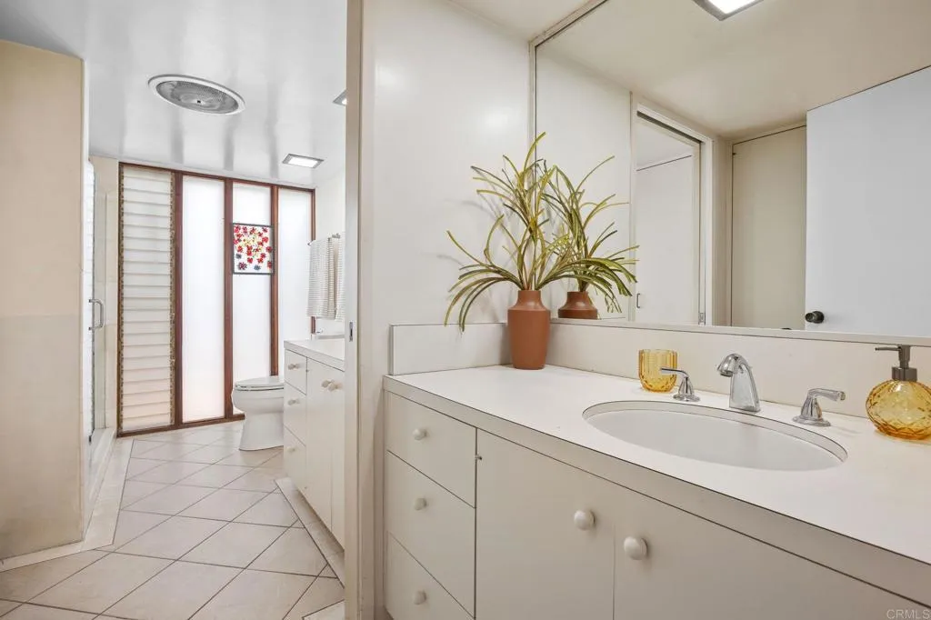 https://cdn.realtyfeed.com/cdn/127/306780743/ed88a388f485a391c073ef75627d4572.webp