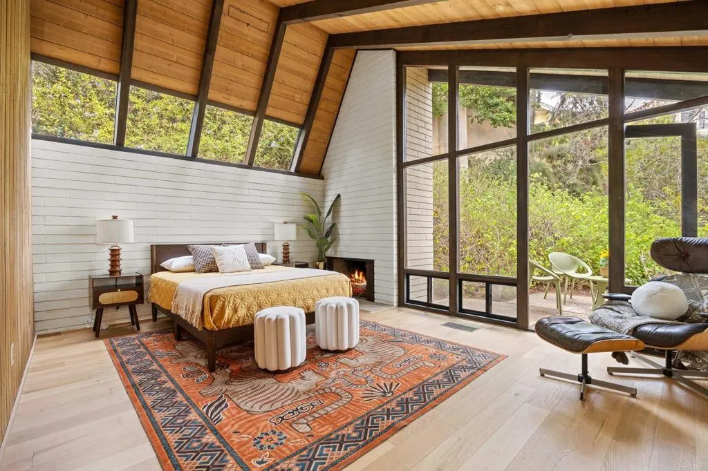 https://cdn.realtyfeed.com/cdn/127/306780743/f683a4eafb6ef2c83be589200b31fb4e.webp