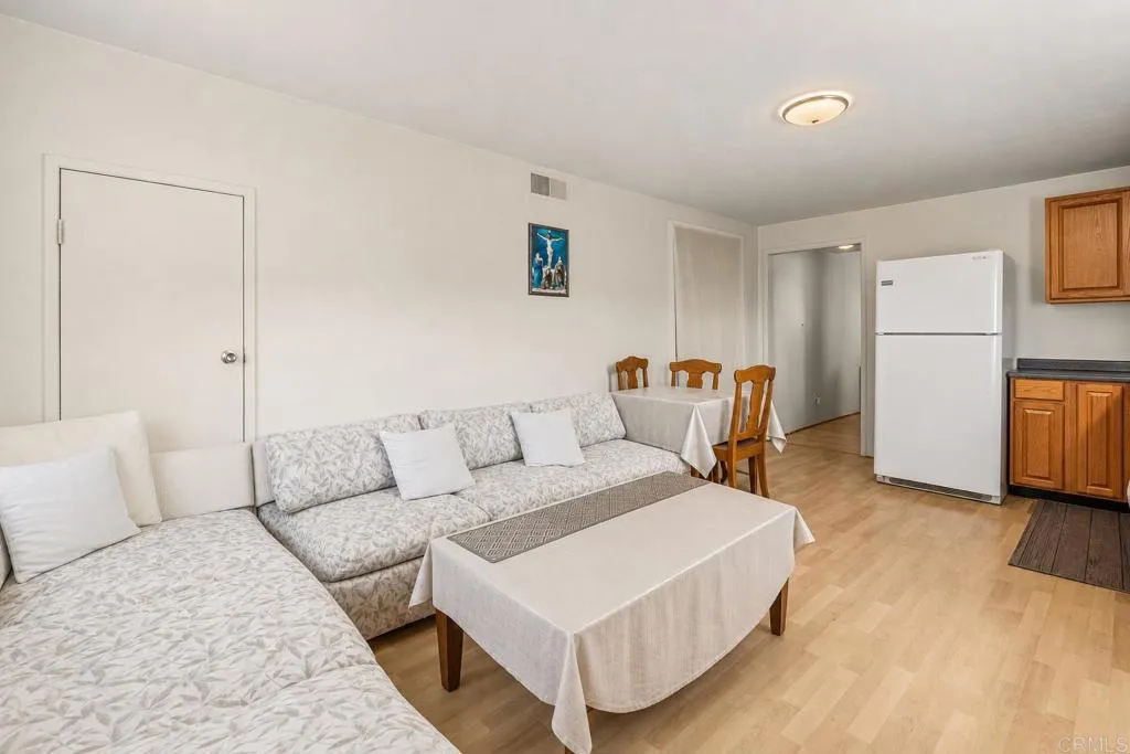 https://cdn.realtyfeed.com/cdn/127/306780781/55e4e6c599e340cf5c31199ec36118e4.webp