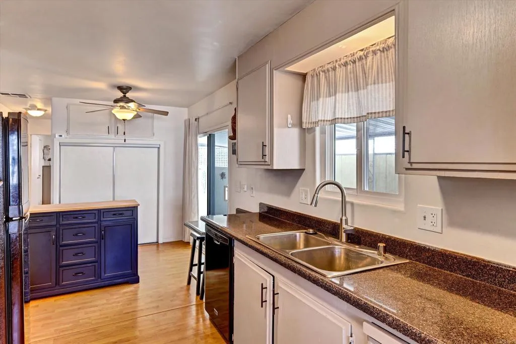 https://cdn.realtyfeed.com/cdn/127/306780803/05816fb9b012bde8038ea04f58f210ac.webp