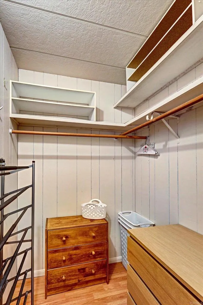 https://cdn.realtyfeed.com/cdn/127/306780803/8d5bf3c1d43b7500f8fcc192f5cd923f.webp