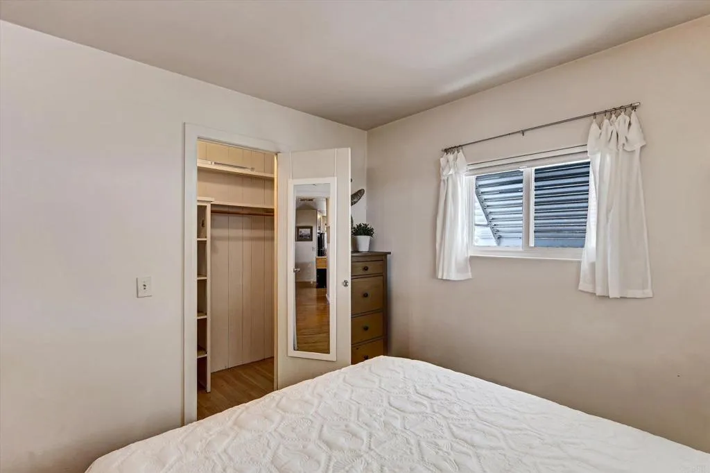 https://cdn.realtyfeed.com/cdn/127/306780803/d0641d456f9be8ca56c44f57c86a3b31.webp