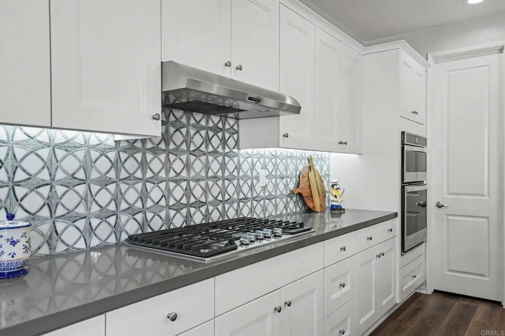 https://cdn.realtyfeed.com/cdn/127/306780804/15f064986d6890d9020a8d98a4b5cd41.webp