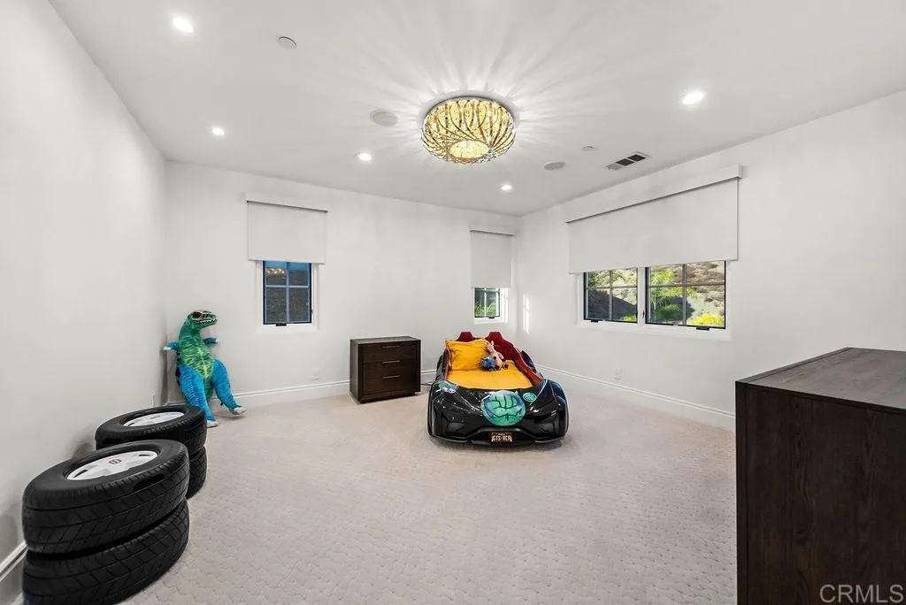 https://cdn.realtyfeed.com/cdn/127/306780817/01abe593805c950c43cd56e474940576.webp
