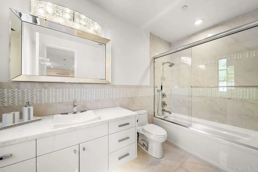 https://cdn.realtyfeed.com/cdn/127/306780817/1a002815240bf729f1dc078eb79d7ce6.webp