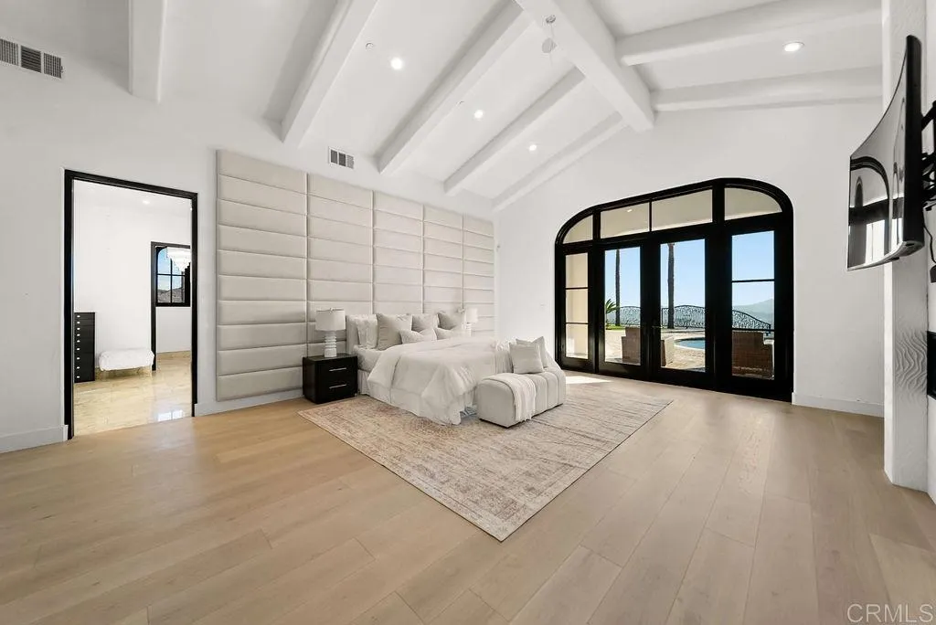 https://cdn.realtyfeed.com/cdn/127/306780817/30c12faab1ad121dee505c22ecd9e5d1.webp