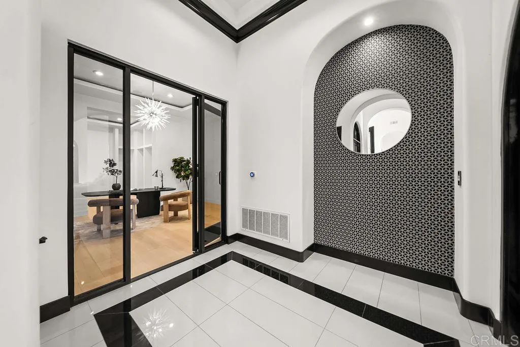 https://cdn.realtyfeed.com/cdn/127/306780817/3b7285c58b5840248a563d9ceaeb1a0b.webp