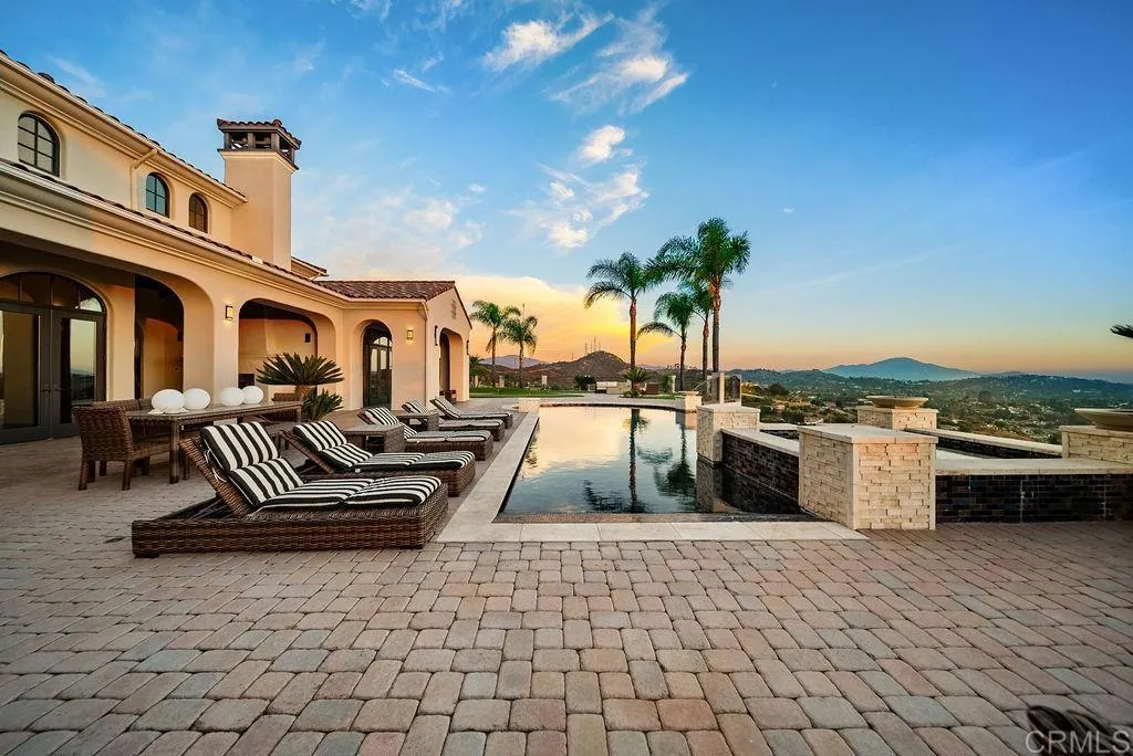 https://cdn.realtyfeed.com/cdn/127/306780817/49070c80ddb99a57ea78ceabecd9211b.webp