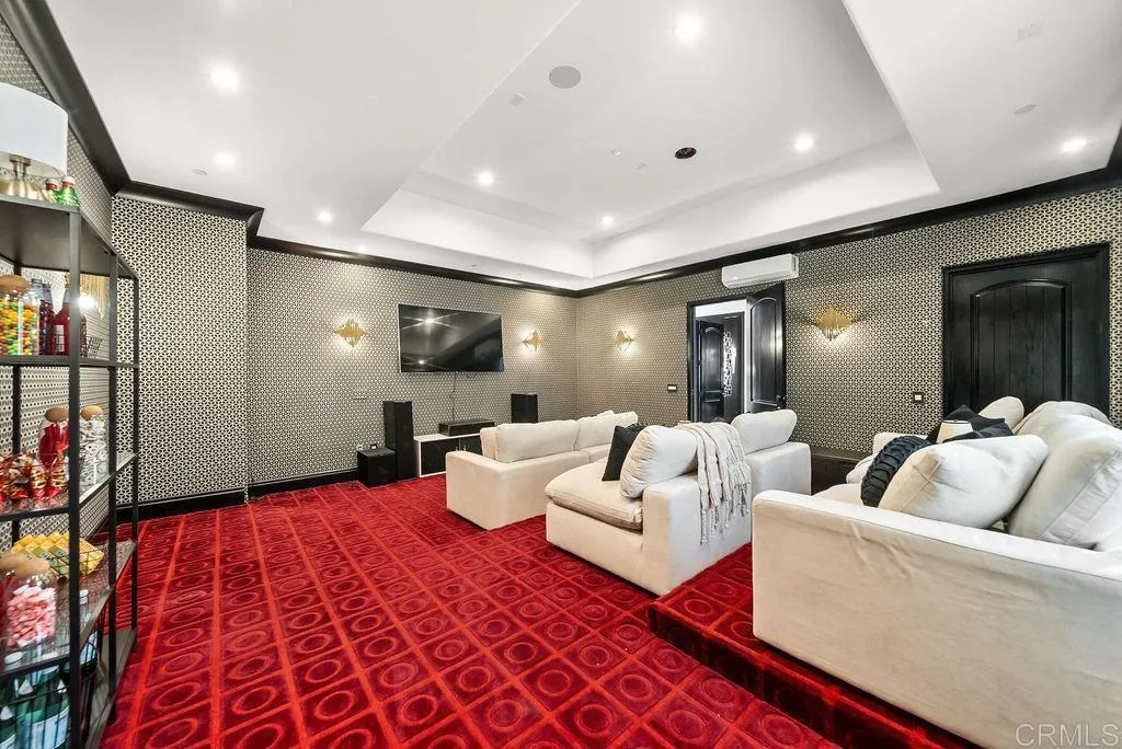 https://cdn.realtyfeed.com/cdn/127/306780817/695be6093f50d6d3ec5172dd9cd57ad5.webp