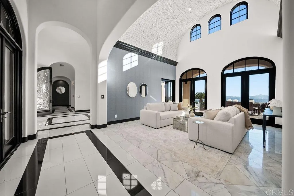 https://cdn.realtyfeed.com/cdn/127/306780817/6afc2727fd5da5f98ee8edefcab1b971.webp