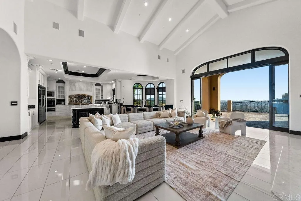 https://cdn.realtyfeed.com/cdn/127/306780817/8d12e5f22e919817f10c04b47e9a0a7a.webp