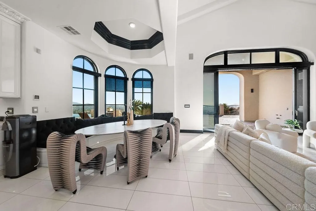 https://cdn.realtyfeed.com/cdn/127/306780817/ae7eb0f2b3a0f269920e33d6b06a07cd.webp