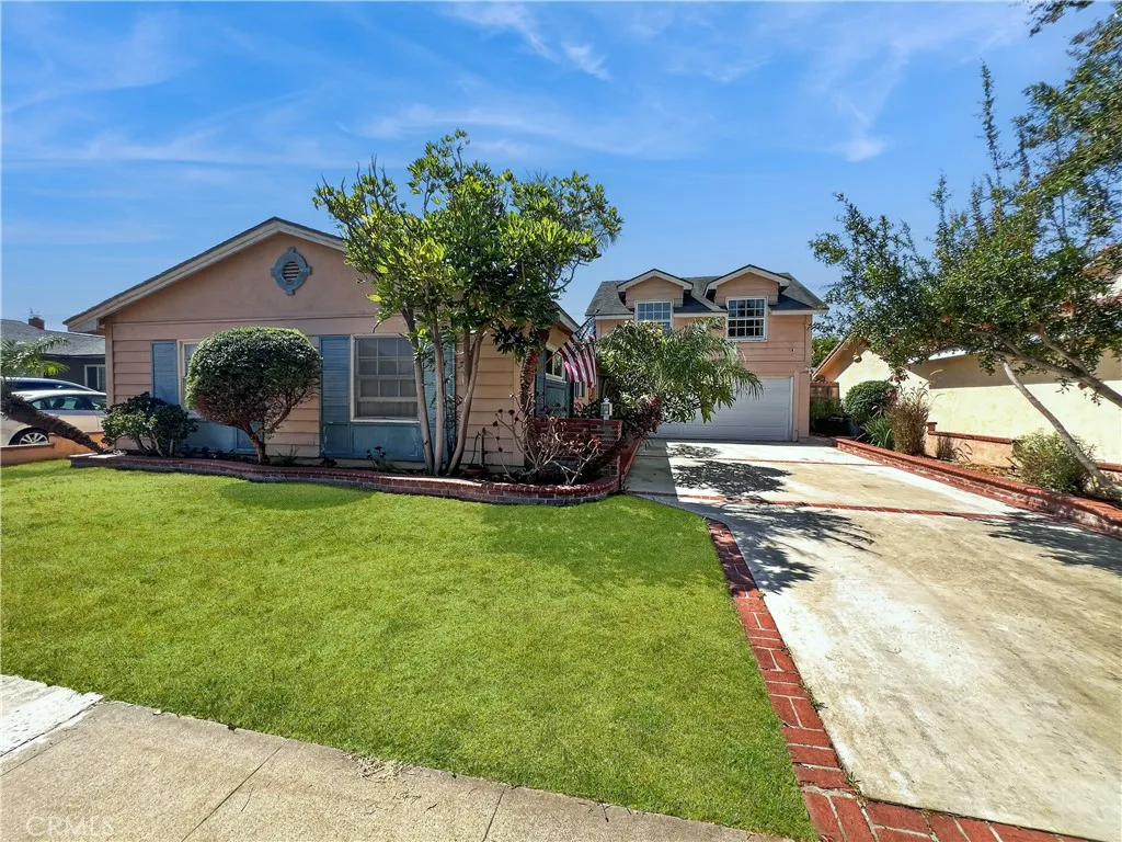 Costa Mesa, CA 92626