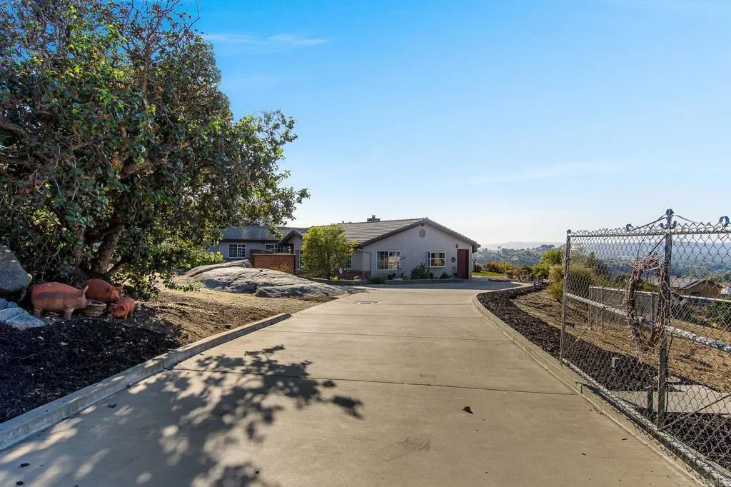 https://cdn.realtyfeed.com/cdn/127/306781025/005643ac374ecf63d8a5fcb2457c28cf.webp