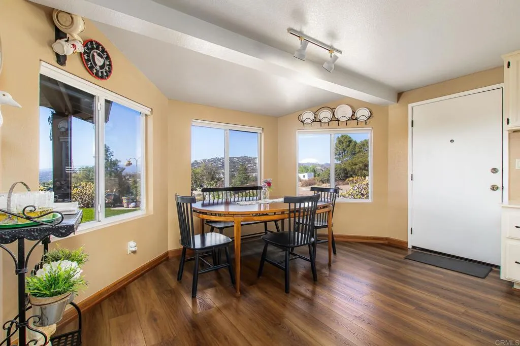 https://cdn.realtyfeed.com/cdn/127/306781025/36d17731de70e5d2d49c05380722a0e0.webp