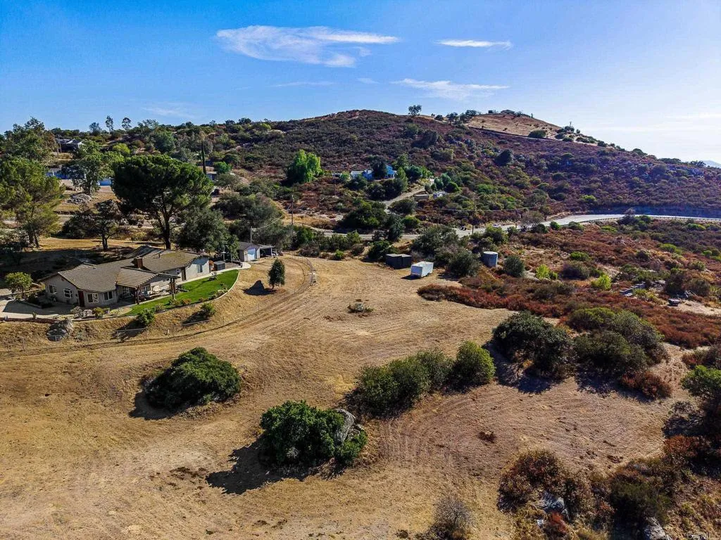https://cdn.realtyfeed.com/cdn/127/306781025/5cc4def31b322288f2e96a97a432bb29.webp
