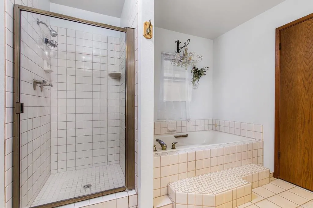 https://cdn.realtyfeed.com/cdn/127/306781025/a2b57eae58e81a2a3a671d007e80ae5e.webp