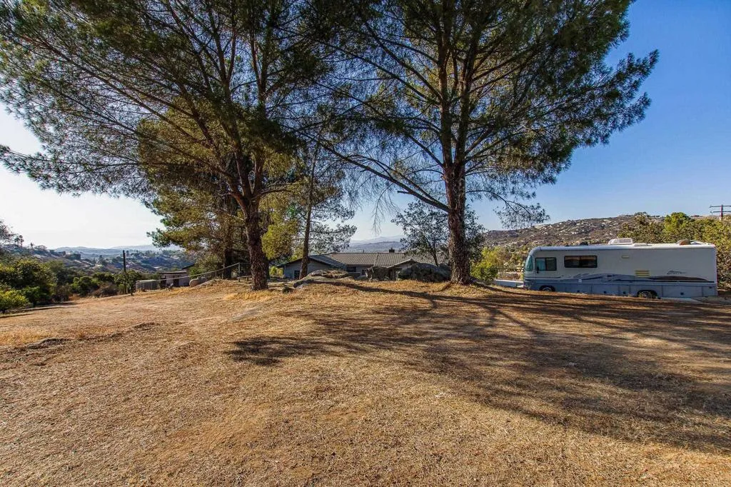 https://cdn.realtyfeed.com/cdn/127/306781025/d349e564119f5d20346ae9cc14db5a20.webp