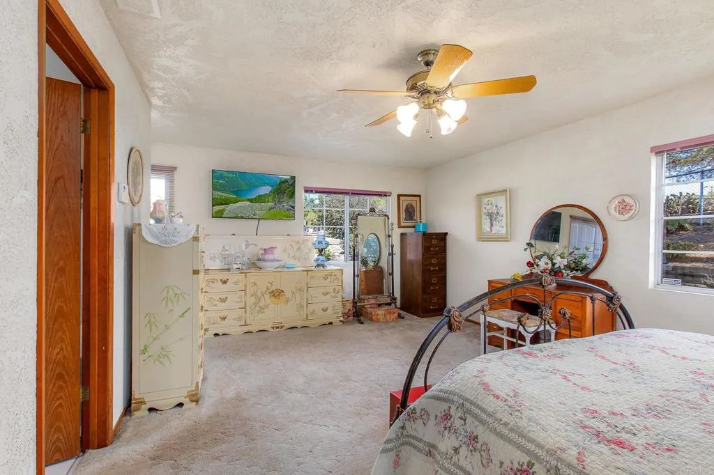 https://cdn.realtyfeed.com/cdn/127/306781025/db0fc721d453085b9c2b684a9f159320.webp