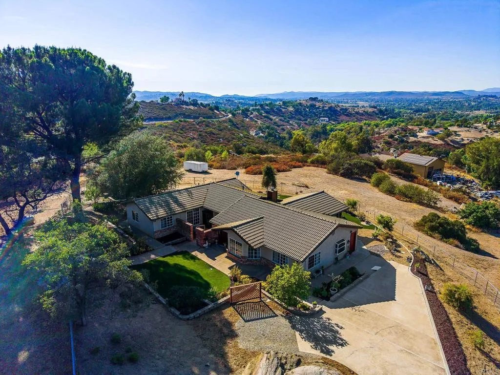 https://cdn.realtyfeed.com/cdn/127/306781025/dd903f7960a7610aee15b64dba2a03ad.webp