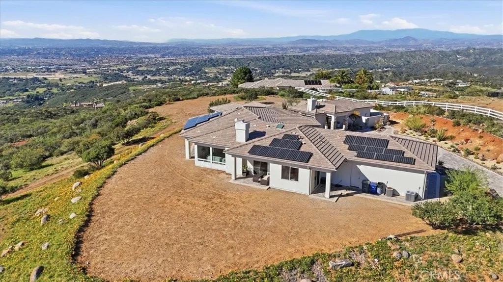 https://cdn.realtyfeed.com/cdn/127/306781108/1b1f00f048da86597461539d61ce7cbb.webp