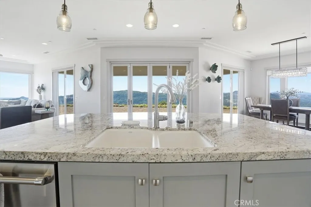 https://cdn.realtyfeed.com/cdn/127/306781108/3312906de6b56c664ae2a63a0d62735b.webp
