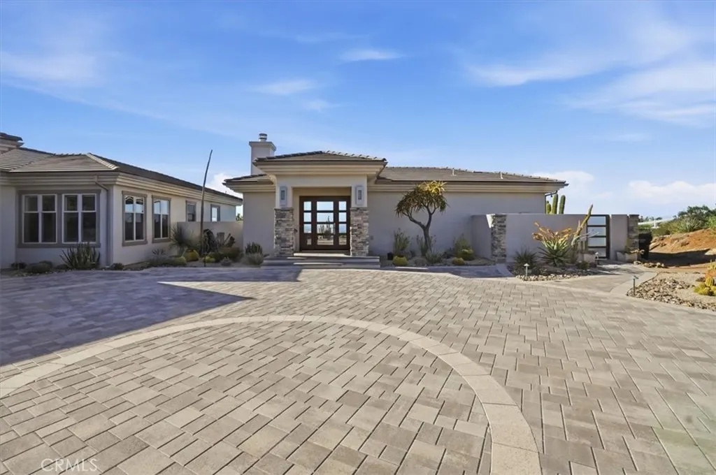 https://cdn.realtyfeed.com/cdn/127/306781108/805aeb826a74eb8e604ade58c897cfe1.webp