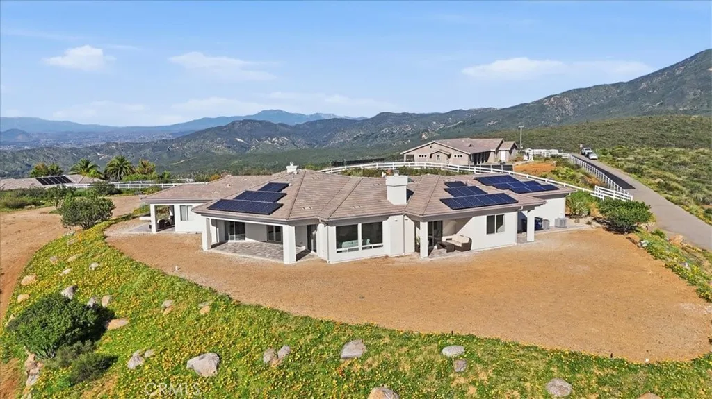 https://cdn.realtyfeed.com/cdn/127/306781108/c81cb32992387ff2d24c23cf40e97a86.webp