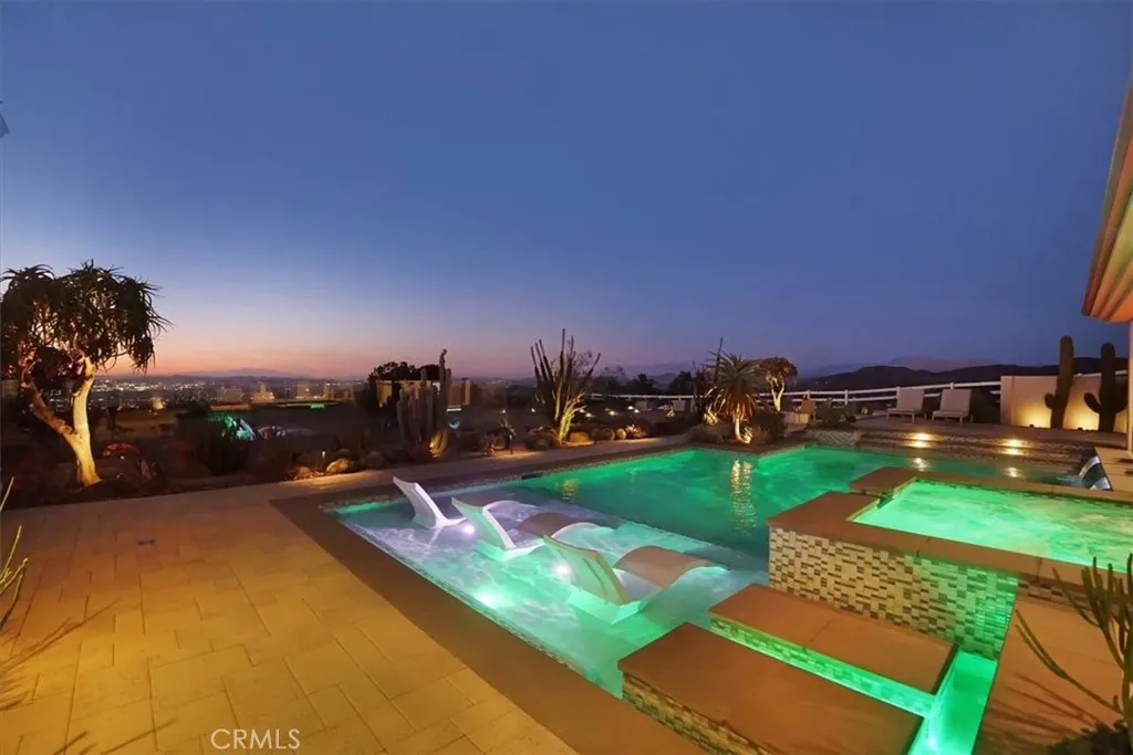 https://cdn.realtyfeed.com/cdn/127/306781108/fadc6f61d54644e7519df794d6d967e6.webp
