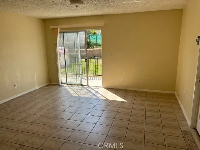 Rialto, CA 92376