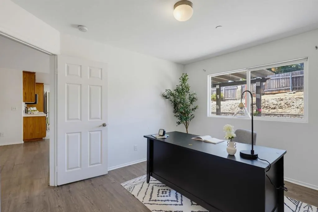 https://cdn.realtyfeed.com/cdn/127/306781170/16b986d85470e9d684f74f1540d304ea.webp