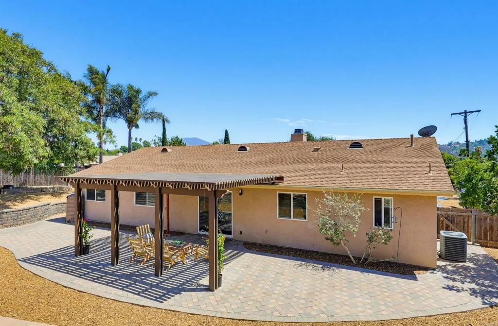 https://cdn.realtyfeed.com/cdn/127/306781170/406e679ec0e84c6cbd4c92a68fb4d889.webp