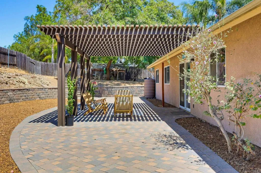 https://cdn.realtyfeed.com/cdn/127/306781170/900eb10956a2a4fb9af7c2f1f6e13bd3.webp