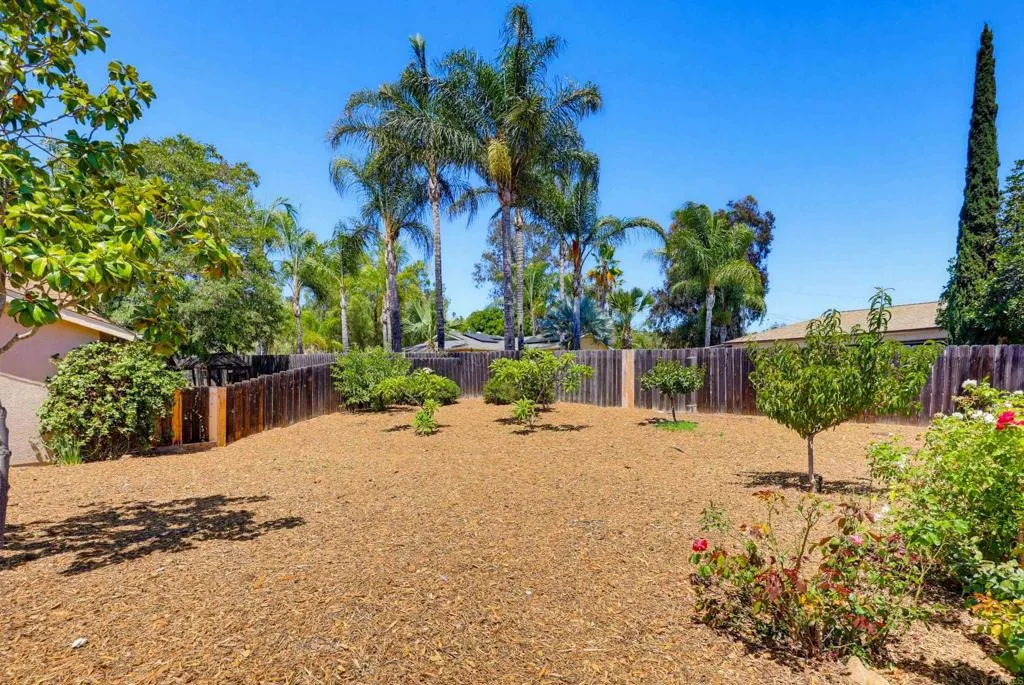 https://cdn.realtyfeed.com/cdn/127/306781170/b420e5efcb425217aab67f35c1563716.webp
