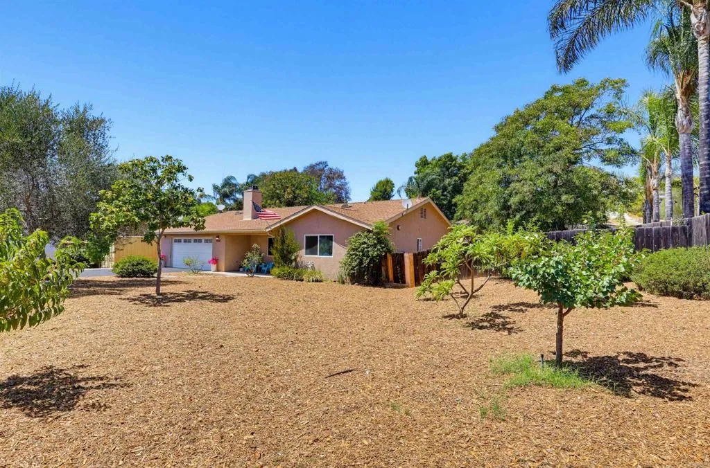 https://cdn.realtyfeed.com/cdn/127/306781170/c3ec7a8dde5f599ab25587ca0e2a6de3.webp