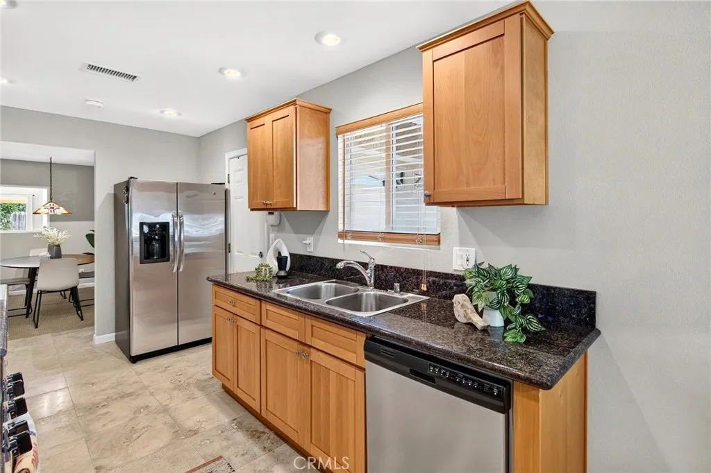 https://cdn.realtyfeed.com/cdn/127/306781186/18d51e7cf4774f13fea2b52596e38903.webp