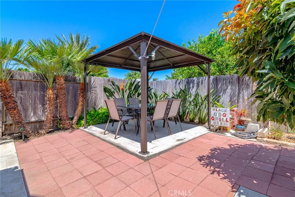 https://cdn.realtyfeed.com/cdn/127/306781186/30cf198db573fe562bab921f35049f03.webp